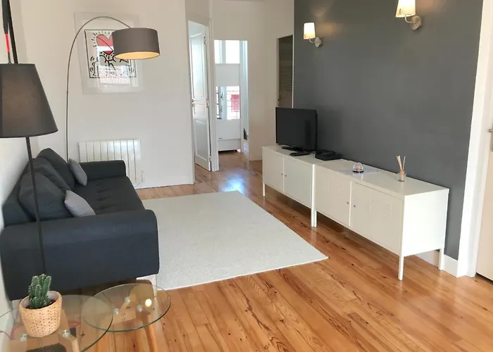 Appt 5Pers Centre St Jean De Luz - Calme - Grande Plage A 2Mn - Balcon